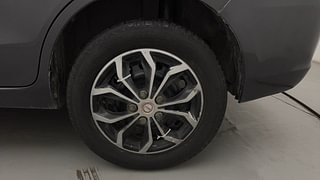 Used 2013 Maruti Suzuki Ertiga ZXi Petrol Manual tyres LEFT REAR TYRE RIM VIEW