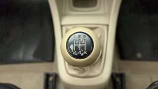 Used 2013 Maruti Suzuki Ertiga ZXi Petrol Manual interior GEAR  KNOB VIEW