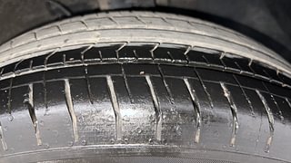 Used 2023 Hyundai Venue SX 1.2 Petrol Petrol Manual tyres RIGHT FRONT TYRE TREAD VIEW