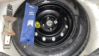 Used 2015 Maruti Suzuki Swift [2011-2017] ZDi Diesel Manual tyres SPARE TYRE VIEW