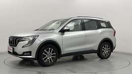 2022 Mahindra XUV700 AX 7 Petrol AT Luxury Pack 7 STR