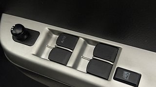 Used 2011 Maruti Suzuki Wagon R 1.0 [2010-2019] VXi Petrol Manual top_features Power windows