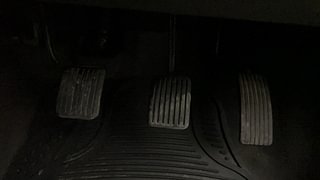 Used 2012 Hyundai i10 Magna 1.2 Kappa2 Petrol Manual interior PEDALS VIEW