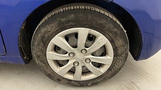 Used 2013 Hyundai Eon Magna Petrol Manual tyres RIGHT FRONT TYRE RIM VIEW