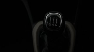 Used 2018 Hyundai Grand i10 Sportz 1.2 Kappa VTVT Petrol Manual interior GEAR  KNOB VIEW