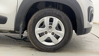 Used 2016 Renault Kwid RXT Petrol Manual tyres RIGHT FRONT TYRE RIM VIEW