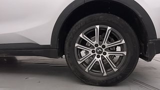 Used 2023 Mahindra XUV700 AX 7 Petrol AT Luxury Pack 7 STR Petrol Automatic tyres LEFT REAR TYRE RIM VIEW