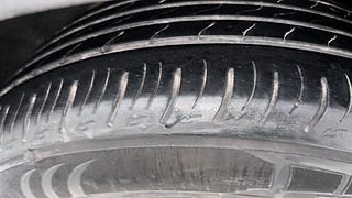 Used 2023 Mahindra XUV700 AX 7 Petrol AT Luxury Pack 7 STR Petrol Automatic tyres RIGHT FRONT TYRE TREAD VIEW
