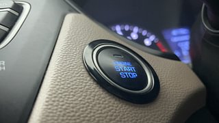 Used 2020 Hyundai Elite i20 Asta 1.2 (O) Petrol Manual top_features Keyless start