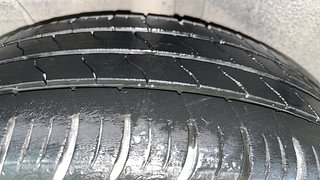 Used 2023 Tata Altroz XT 1.2 Petrol Manual tyres LEFT REAR TYRE TREAD VIEW