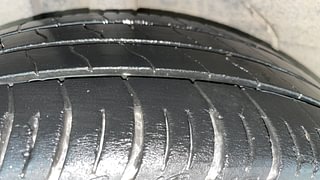 Used 2023 Tata Altroz XT 1.2 Petrol Manual tyres RIGHT REAR TYRE TREAD VIEW