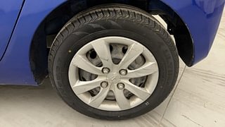Used 2013 Hyundai Eon Magna Petrol Manual tyres LEFT REAR TYRE RIM VIEW