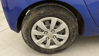 Used 2013 Hyundai Eon Magna Petrol Manual tyres RIGHT REAR TYRE RIM VIEW