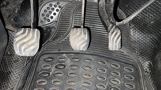 Used 2016 Renault Kwid RXT Petrol Manual interior PEDALS VIEW
