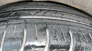 Used 2020 Hyundai Aura SX 1.2 Petrol Petrol Manual tyres RIGHT REAR TYRE TREAD VIEW