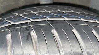 Used 2020 Hyundai Aura SX 1.2 Petrol Petrol Manual tyres RIGHT FRONT TYRE TREAD VIEW