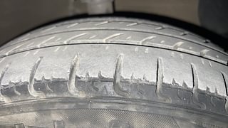 Used 2018 Hyundai Grand i10 Sportz 1.2 Kappa VTVT Petrol Manual tyres RIGHT FRONT TYRE TREAD VIEW