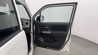 Used 2011 Maruti Suzuki Wagon R 1.0 [2010-2019] VXi Petrol Manual interior RIGHT FRONT DOOR OPEN VIEW