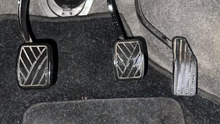 Used 2011 Maruti Suzuki Wagon R 1.0 [2010-2019] VXi Petrol Manual interior PEDALS VIEW