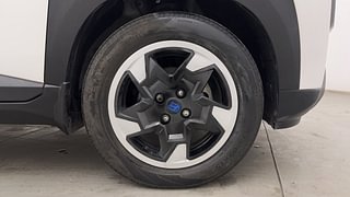 Used 2024 Hyundai Exter SX 1.2 CNG MT Petrol+cng Manual tyres RIGHT FRONT TYRE RIM VIEW
