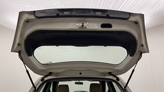 Used 2015 Maruti Suzuki Swift [2011-2017] ZDi Diesel Manual interior DICKY DOOR OPEN VIEW