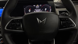 Used 2023 Mahindra XUV700 AX 7 Petrol AT Luxury Pack 7 STR Petrol Automatic top_features Cruise control