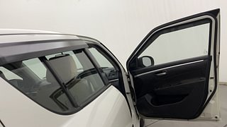 Used 2015 Maruti Suzuki Swift [2011-2017] ZDi Diesel Manual interior RIGHT FRONT DOOR OPEN VIEW