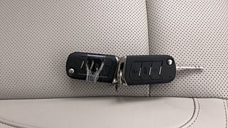 Used 2023 Mahindra XUV700 AX 7 Petrol AT Luxury Pack 7 STR Petrol Automatic extra CAR KEY VIEW
