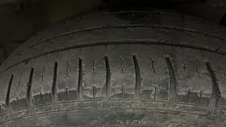 Used 2015 Maruti Suzuki Swift [2011-2017] ZDi Diesel Manual tyres RIGHT FRONT TYRE TREAD VIEW