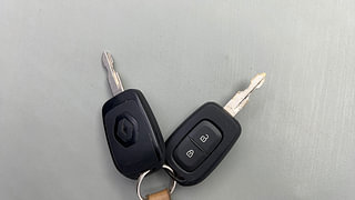 Used 2016 Renault Kwid RXT Petrol Manual extra CAR KEY VIEW