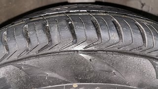 Used 2015 Hyundai Eon Magna + (O) 1.0 Petrol Manual tyres RIGHT FRONT TYRE TREAD VIEW