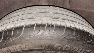 Used 2022 Tata Altroz XZ Plus 1.2 Petrol Manual tyres RIGHT REAR TYRE TREAD VIEW