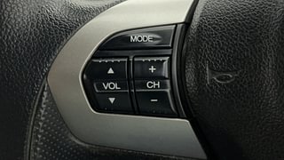 Used 2016 Honda Amaze 1.2 VX i-VTEC Petrol Manual top_features Steering mounted controls