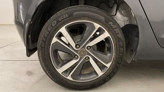 Used 2021 Tata Altroz XZ 1.5 Diesel Manual tyres RIGHT REAR TYRE RIM VIEW