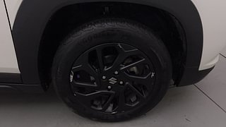 Used 2024 Maruti Suzuki Fronx Delta Plus 1.2L AGS Petrol Automatic tyres RIGHT FRONT TYRE RIM VIEW