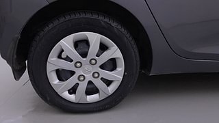 Used 2015 Hyundai Eon Magna + (O) 1.0 Petrol Manual tyres RIGHT REAR TYRE RIM VIEW