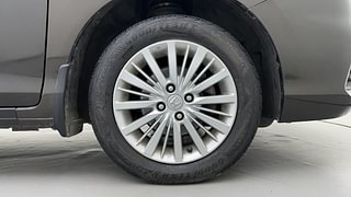Used 2022 Honda City V Petrol Petrol Manual tyres RIGHT FRONT TYRE RIM VIEW
