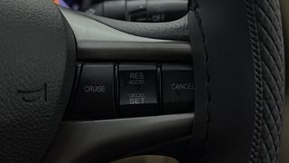 Used 2013 Honda City [2011-2014] 1.5 V MT Petrol Manual top_features Cruise control