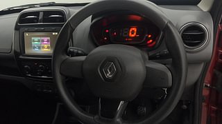 Used 2019 Renault Kwid [2017-2019] RXT 1.0 SCE Special (O) Petrol Manual top_features Leather-wrapped steering wheel