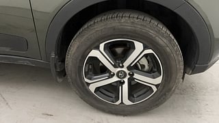 Used 2022 Tata Nexon XZ Plus S Petrol Manual tyres RIGHT FRONT TYRE RIM VIEW