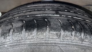 Used 2019 Hyundai New Santro 1.1 Sportz MT Petrol Manual tyres RIGHT REAR TYRE TREAD VIEW