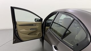 Used 2013 Honda City [2011-2014] 1.5 V MT Petrol Manual interior LEFT FRONT DOOR OPEN VIEW