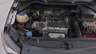 Used 2015 Volkswagen Polo Highline1.2L (P) Petrol Manual engine ENGINE RIGHT SIDE VIEW