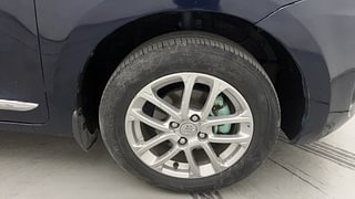 Used 2022 Maruti Suzuki Swift ZXI Petrol Manual tyres RIGHT FRONT TYRE RIM VIEW