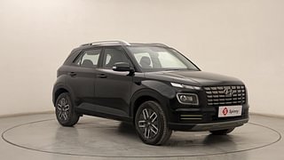 Used 2023 Hyundai Venue S Plus 1.5 CRDi Diesel Manual exterior RIGHT FRONT CORNER VIEW