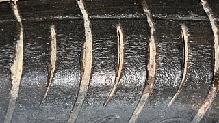 Used 2022 Maruti Suzuki Brezza ZXI Petrol Manual tyres RIGHT FRONT TYRE TREAD VIEW