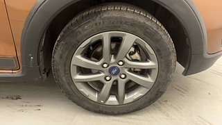 Used 2021 Ford Freestyle [2017-2021] Titanium Plus 1.2 Ti-VCT Petrol Manual tyres RIGHT FRONT TYRE RIM VIEW