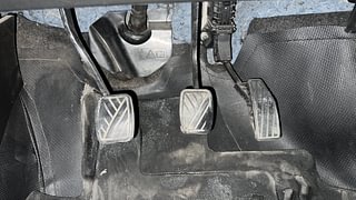 Used 2022 Maruti Suzuki Swift ZXI Petrol Manual interior PEDALS VIEW