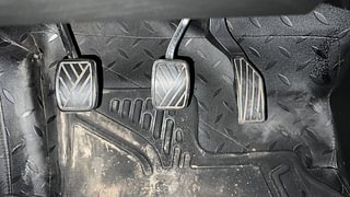 Used 2022 Maruti Suzuki Brezza ZXI Petrol Manual interior PEDALS VIEW