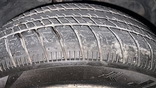 Used 2014 Ford Figo Duratec Petrol Titanium 1.2 Petrol Manual tyres RIGHT FRONT TYRE TREAD VIEW